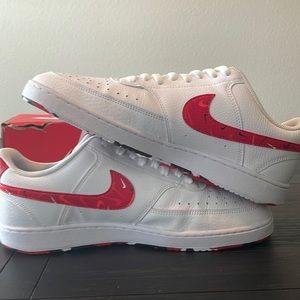 Nike Mens size 11 Court Vision Low